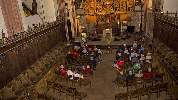 Jahresprogramm 2026 Eine Führung vor dem Bordesholmer Altar beim Tag des offenen Denkmals im Jahr 2019