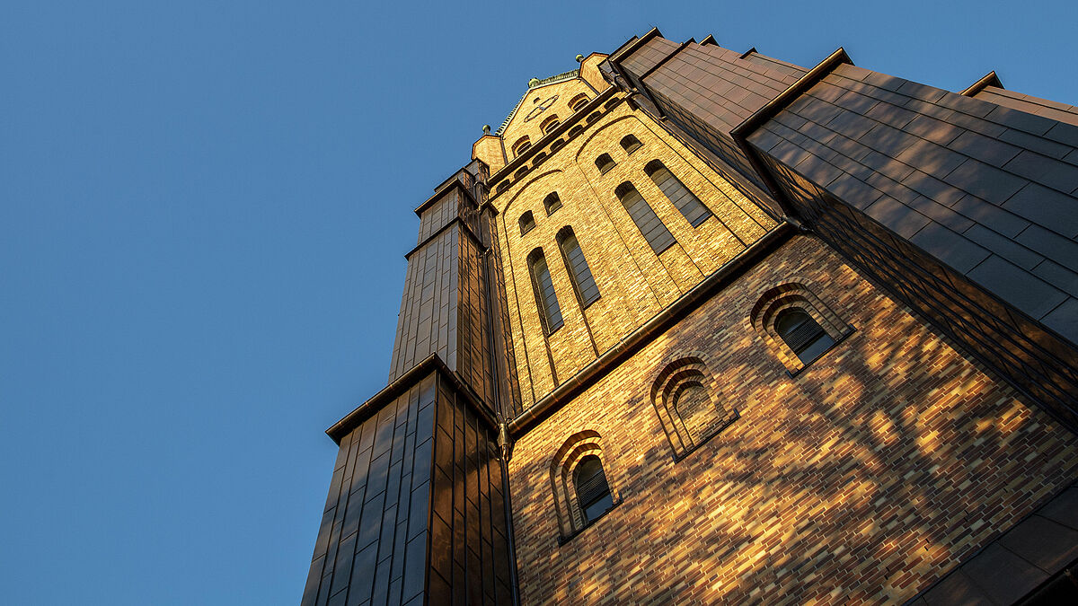 Der Blick hinauf zum Domturm